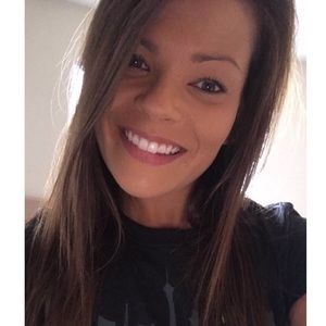 Meet your Posher, Chloe